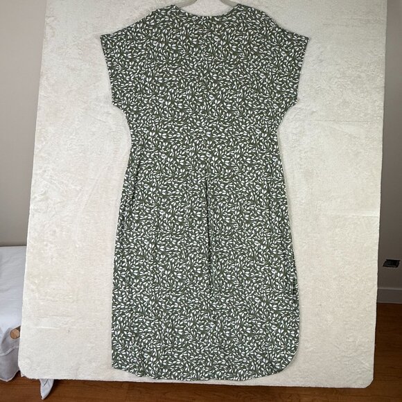 Lane Bryant NWT Women Size 22/24 Cap-Sleeve Wrap Midi Dress Leaves and Dots - Picture 10 of 11